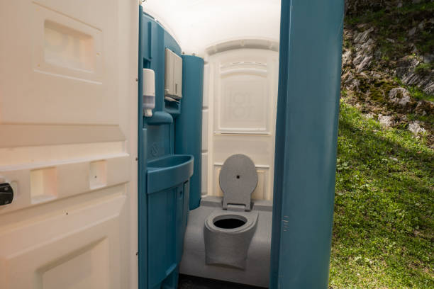 Best Best portable toilet rental  in Clinton, NC